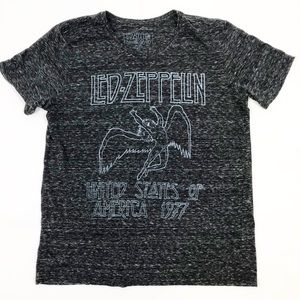 led zepplin Tops - Led Zeppelin Band Tee Classic Logo Size L led zepplin Tops - Led Zeppelin Band Tee Classic Logo Size L